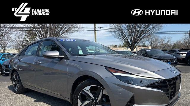 Preowned 2023 Hyundai ELANTRA SEL for Sale