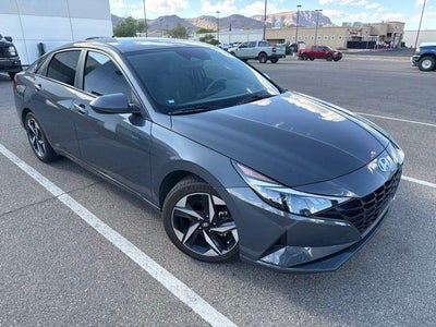 2023 Hyundai Elantra SEL 4DR Sedan