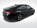 2023 Elantra Thumbnail 3