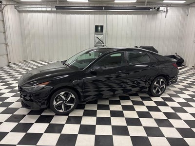 2023 Hyundai Elantra SEL 4DR Sedan