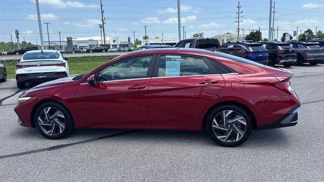 2024 Hyundai ELANTRA SEL