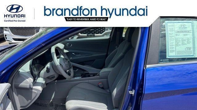 2024 Hyundai ELANTRA SEL