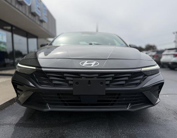 2024 Hyundai Elantra - $21,900
