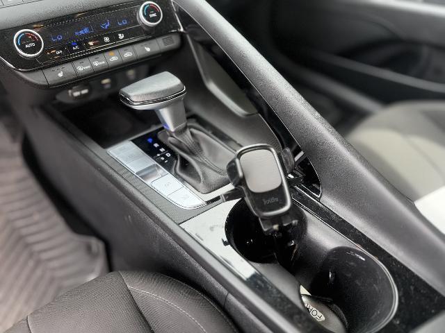 2024 Hyundai Elantra - $21,900
