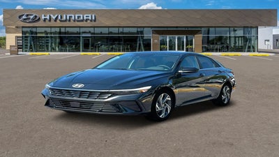 2024 Hyundai Elantra SEL 4DR Sedan