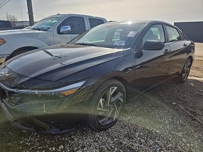 Photo of a 2025 Hyundai Elantra SEL Convenience 4DR Sedan for sale
