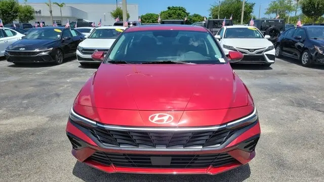 2025 Hyundai ELANTRA SEL Convenience