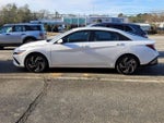 2025 Elantra Thumbnail 4
