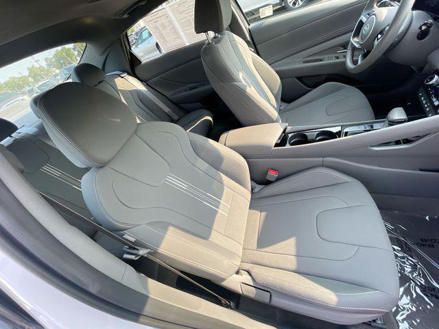 2025 Hyundai Elantra - $23,995