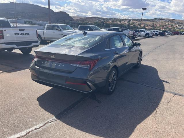 2025 Hyundai Elantra - $23,494