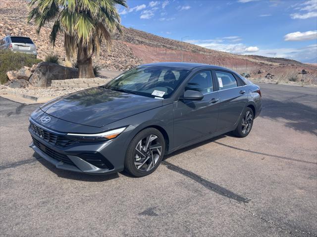 2025 Hyundai Elantra - $23,494