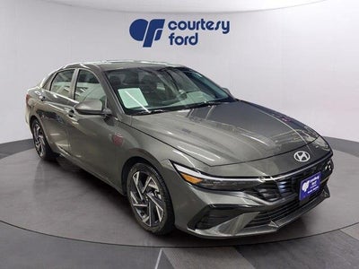2025 Hyundai Elantra SEL Convenience 4DR Sedan