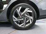 2025 Elantra Thumbnail 9