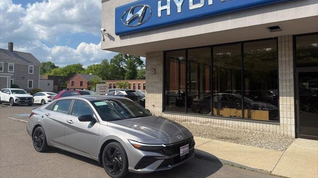 2026 Hyundai ELANTRA SEL Sport Premium