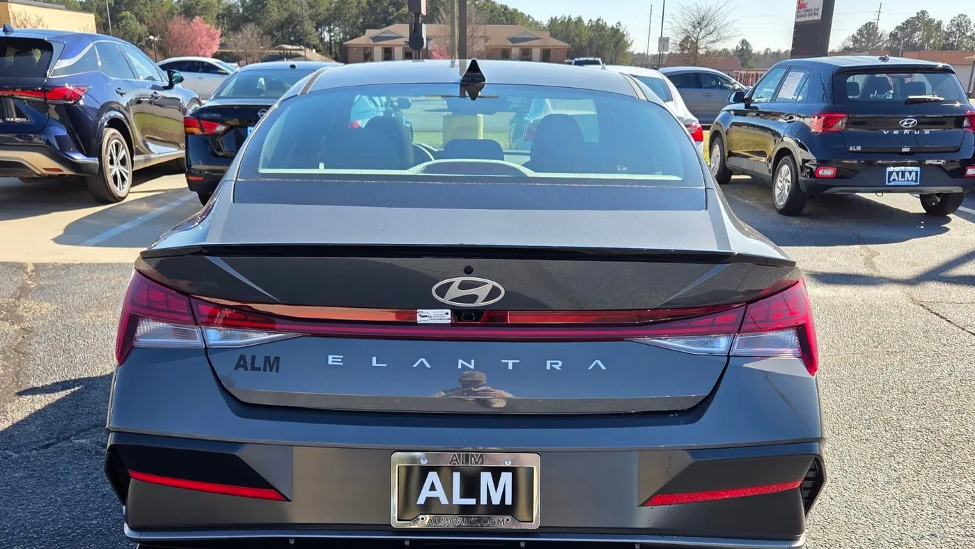 2026 Hyundai ELANTRA SEL Sport Premium