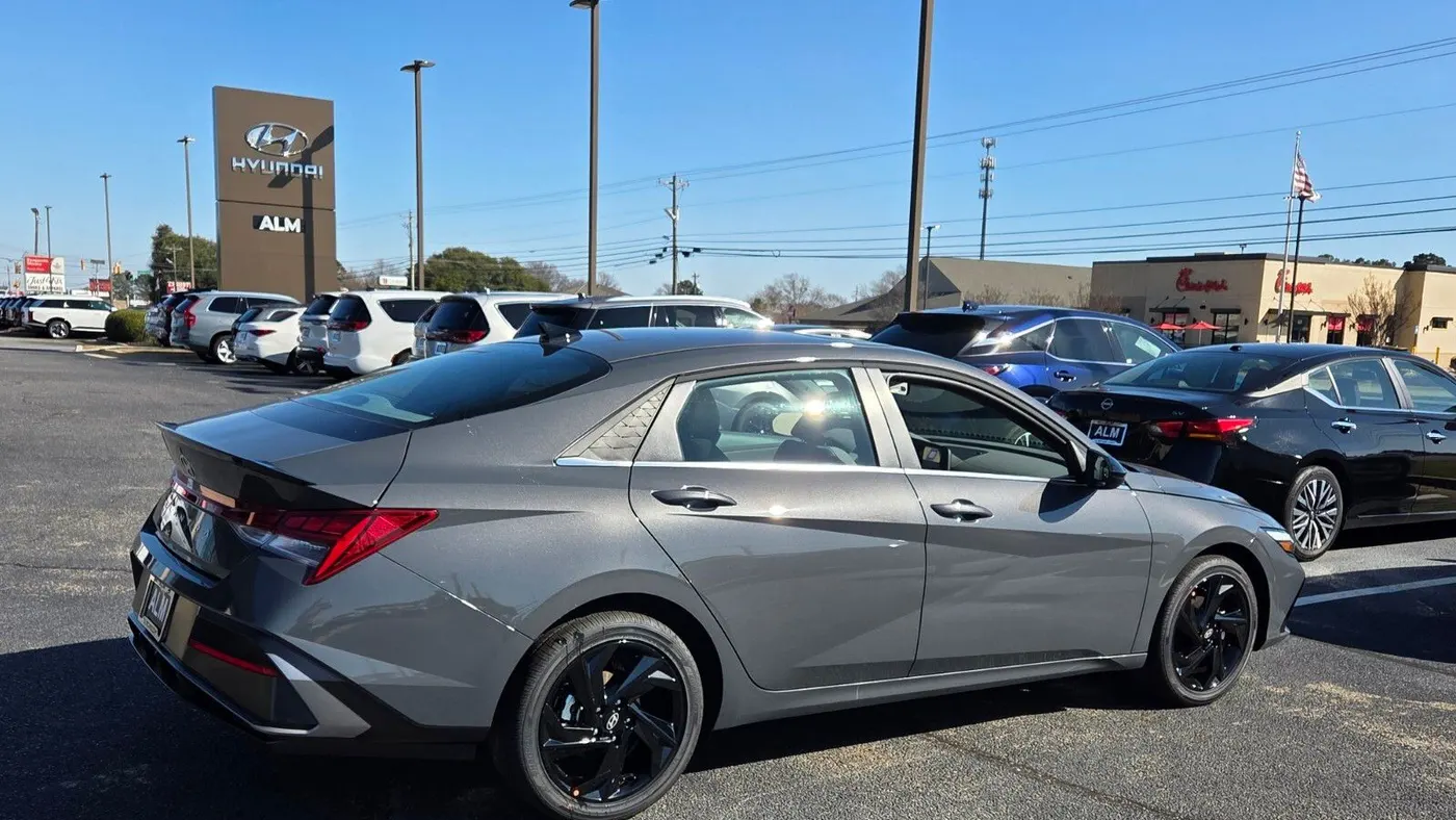 2026 Hyundai ELANTRA SEL Sport Premium