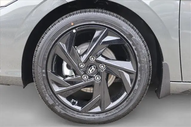 2026 Hyundai Elantra - $23,487