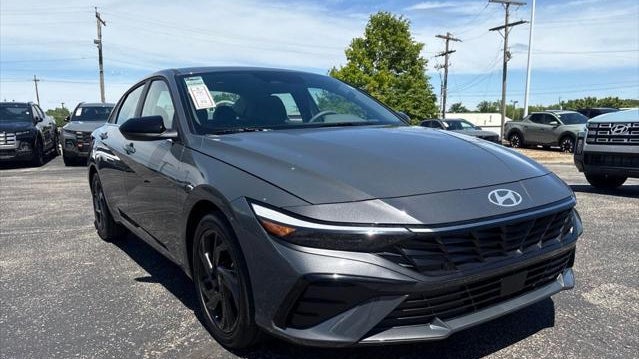 2026 Hyundai ELANTRA SEL Sport Premium