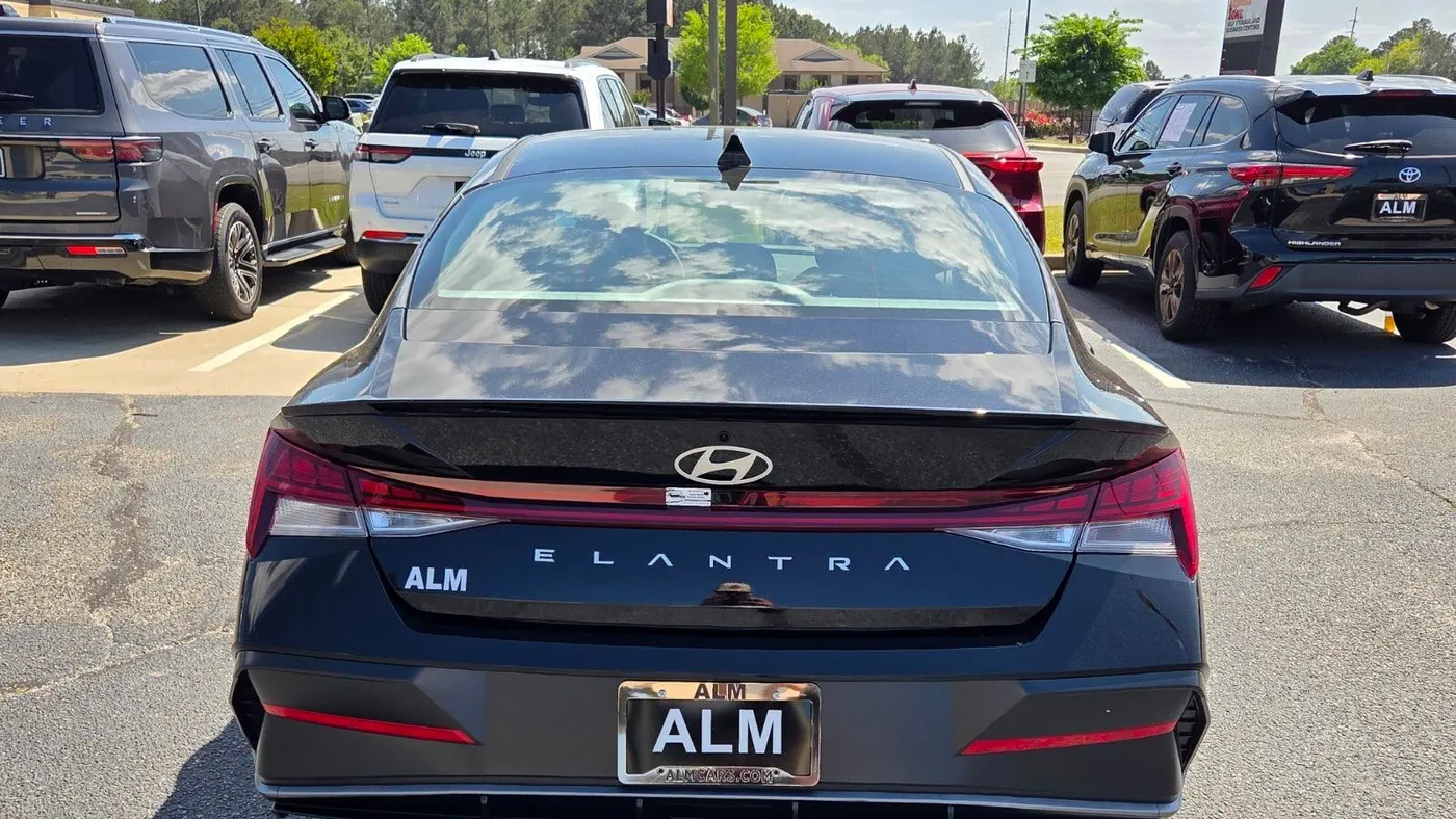 2026 Hyundai ELANTRA SEL Sport Premium