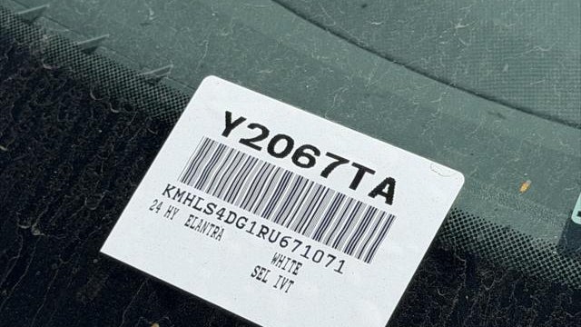 2024 Hyundai ELANTRA SEL