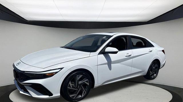 Preowned 2024 Hyundai ELANTRA SEL for Sale