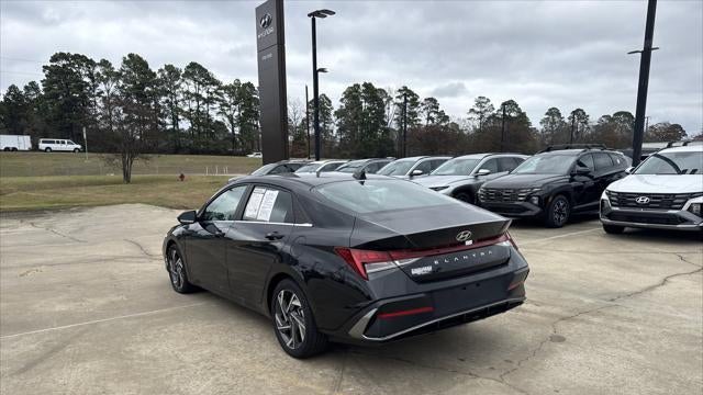 2024 Hyundai ELANTRA SEL