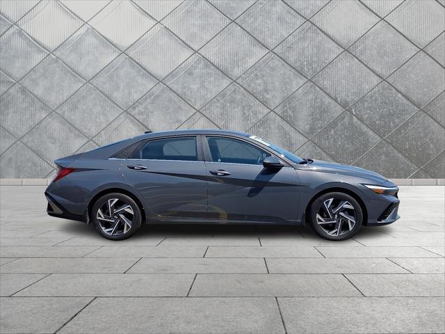 2024 Hyundai Elantra - $18,590