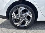 2025 Elantra Thumbnail 17