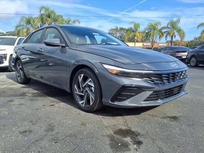 2025 Hyundai Elantra SEL Convenience 4DR Sedan