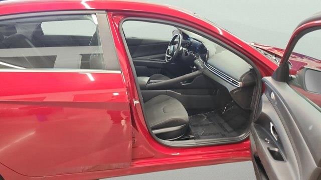 2025 Hyundai Elantra - $23,990