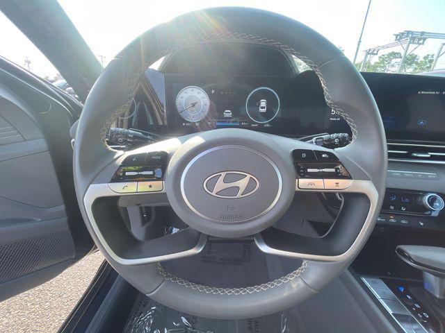 2025 Hyundai Elantra - $23,995