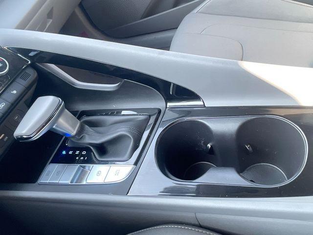 2025 Hyundai Elantra - $23,995