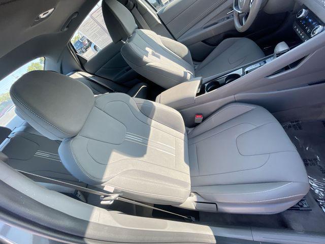 2025 Hyundai Elantra - $23,995