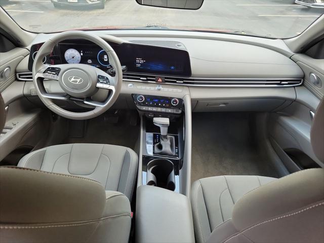 2025 Hyundai Elantra - $21,995