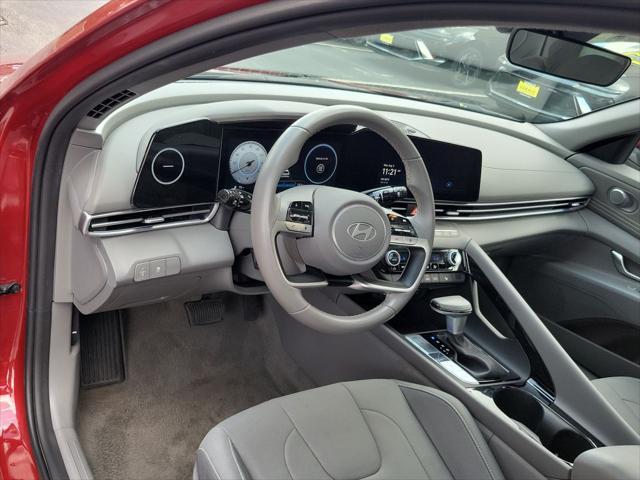 2025 Hyundai Elantra - $21,995