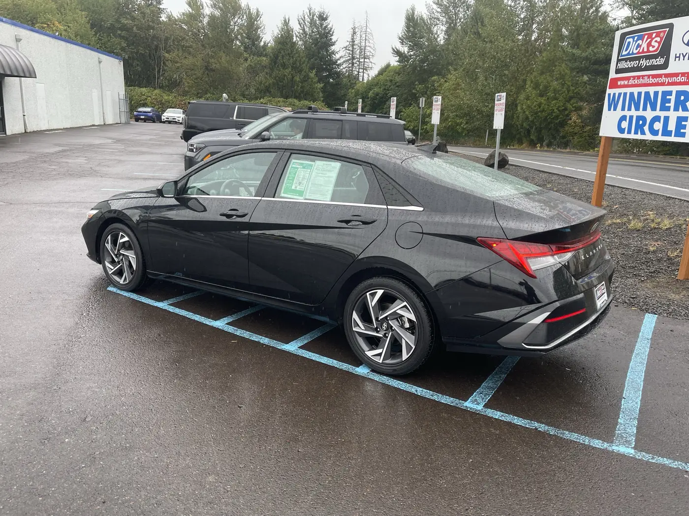 2025 Hyundai Elantra - $18,900