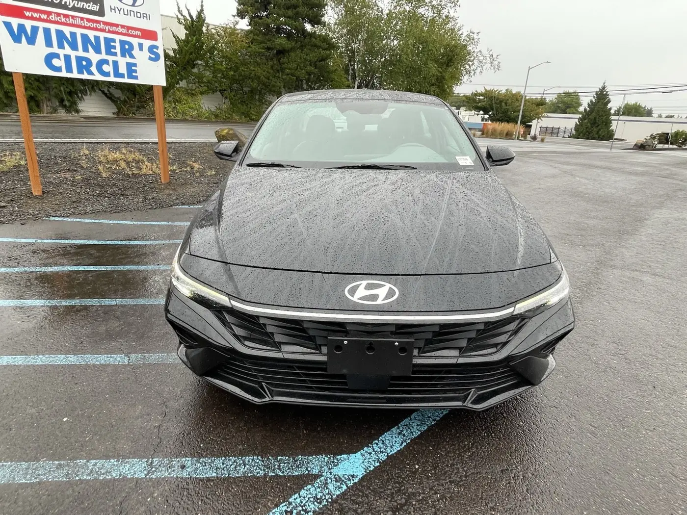 2025 Hyundai Elantra - $18,900