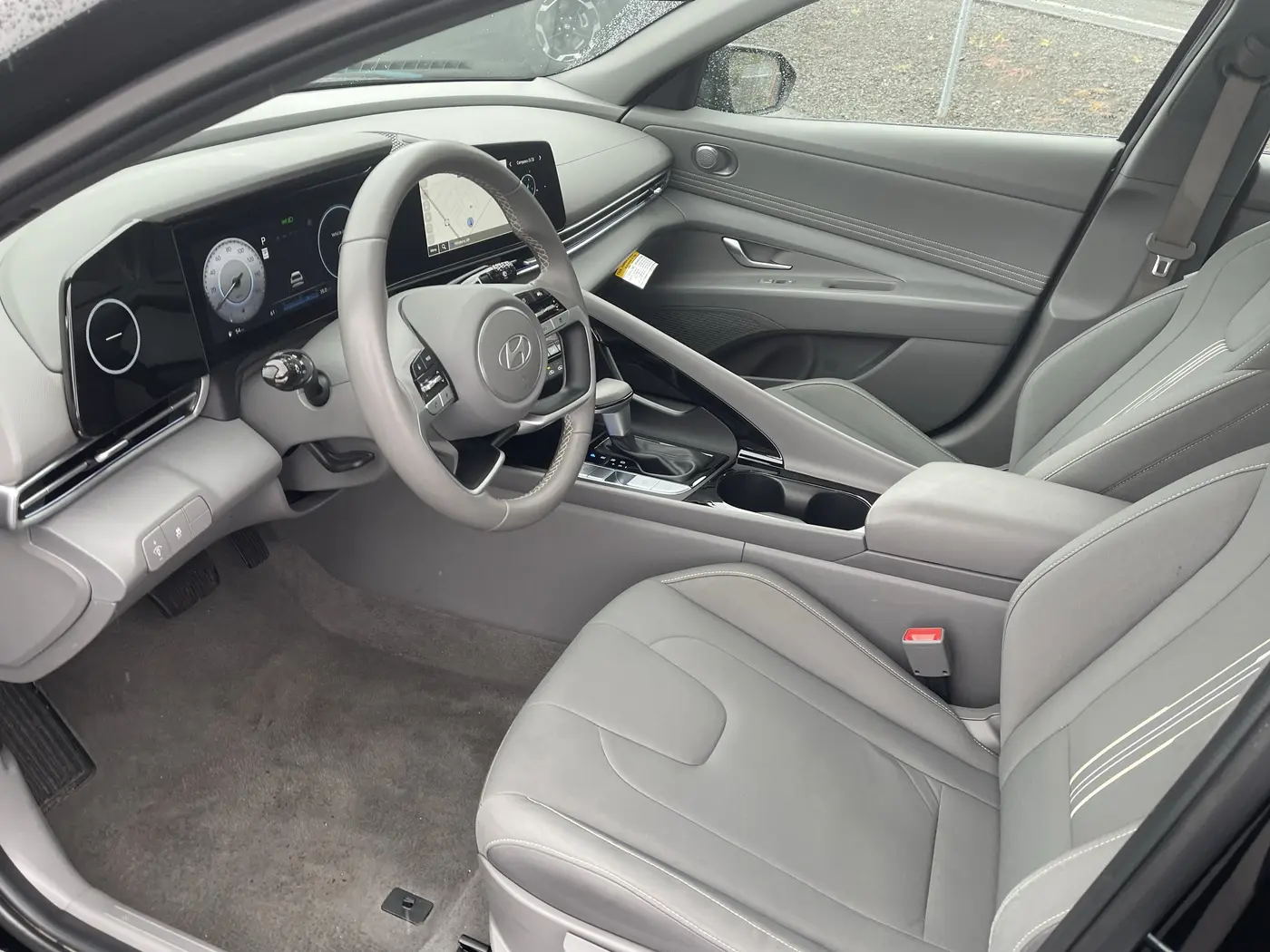 2025 Hyundai Elantra - $18,900