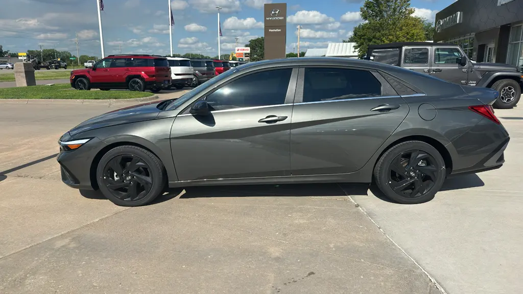 2026 Hyundai ELANTRA SEL Sport Premium