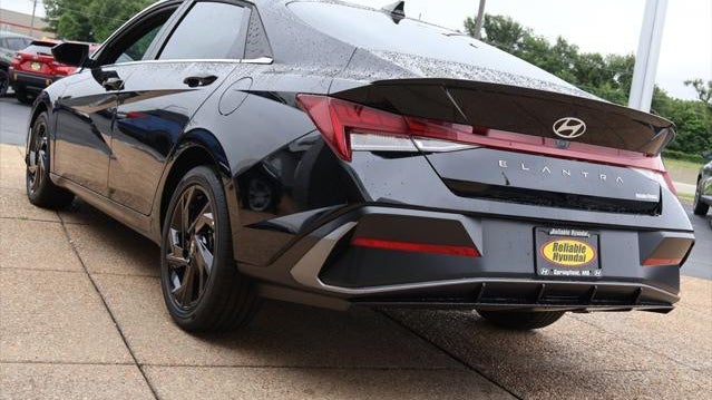 2026 Hyundai ELANTRA SEL Sport Premium