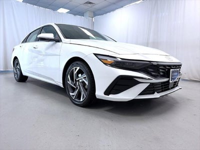 2024 Hyundai Elantra SEL 4DR Sedan