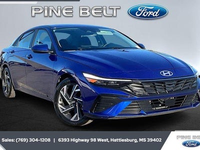 2024 Hyundai Elantra SEL 4DR Sedan