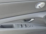 2024 Elantra Thumbnail 18