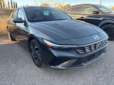 2024 Hyundai Elantra SEL 4DR Sedan
