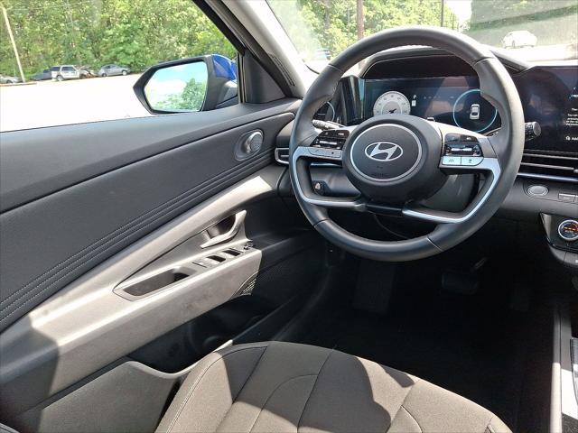2025 Hyundai Elantra - $22,901
