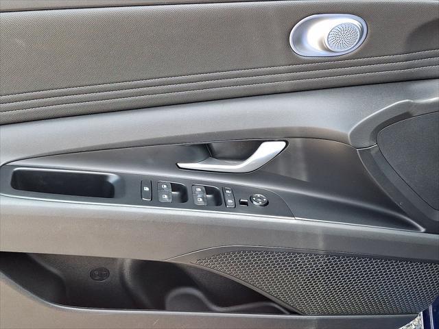 2025 Hyundai Elantra - $22,901