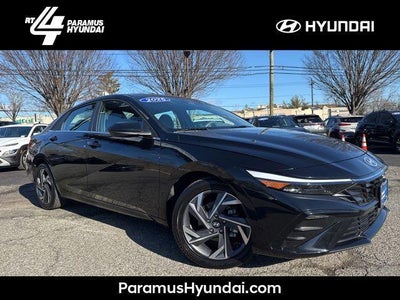 Photo of a 2025 Hyundai Elantra SEL Convenience 4DR Sedan for sale