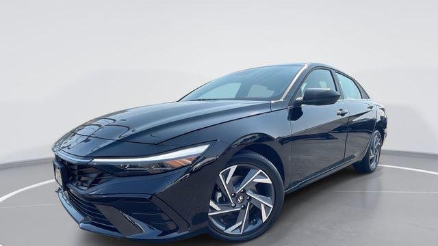 Preowned 2025 Hyundai ELANTRA SEL Convenience for Sale