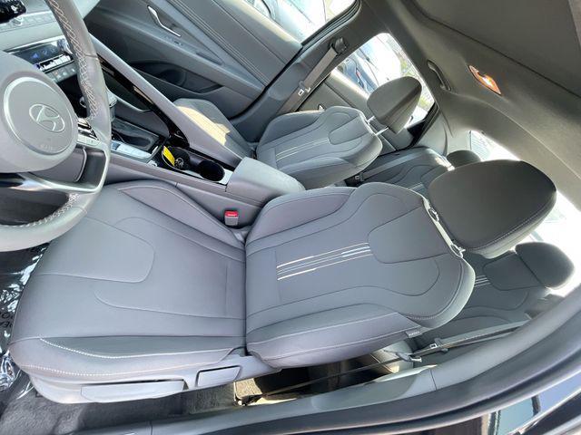 2025 Hyundai Elantra - $23,495