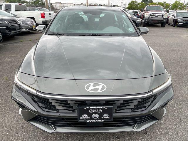 2025 Hyundai Elantra - $23,995